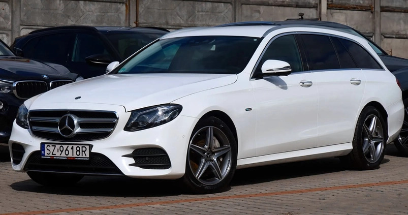 Mercedes-Benz Klasa E cena 159285 przebieg: 130000, rok produkcji 2019 z Trzebnica małe 781